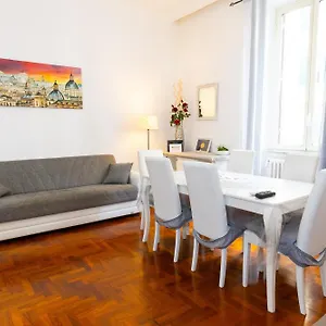 Apartment Vespasiano 49, Rom